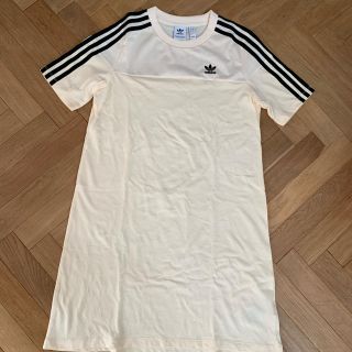 アディダス(adidas)のadidas Tシャツ(Tシャツ(半袖/袖なし))