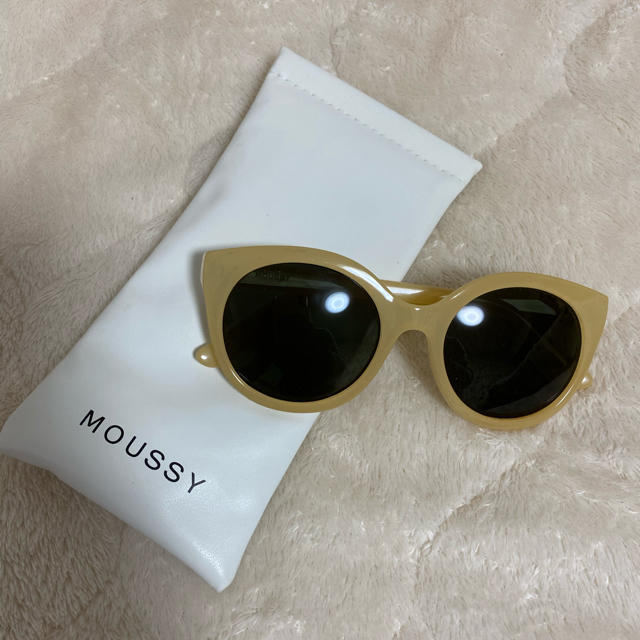 moussy(マウジー)のサングラス レディースのファッション小物(サングラス/メガネ)の商品写真