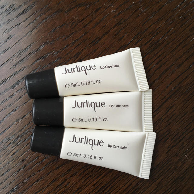 Jurlique(ジュリーク)のジュリーク リップケアバーム 5ml  3個 コスメ/美容のスキンケア/基礎化粧品(リップケア/リップクリーム)の商品写真