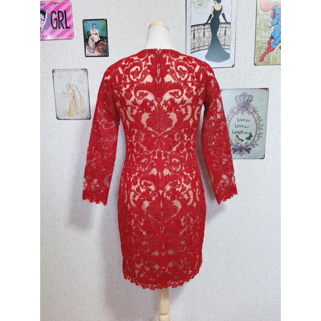 極美品 4 Tadashi Shoji タダシショージ レッド