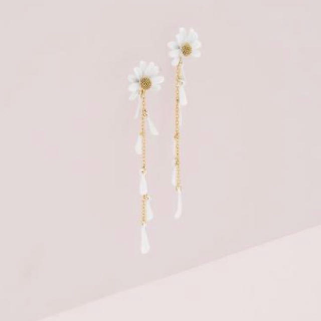 INTO THE BLOOM LINEAR EARRINGS(ピアス)ピアス