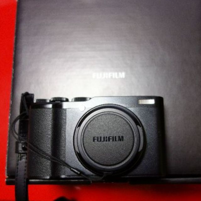 富士フイルム - FUJIFILM XF-10 APS-Cデジカメ 美品 スマホ転送