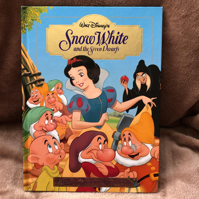 Disney(ディズニー)の白雪姫　ディズニー　SNOW White 英語　絵本 エンタメ/ホビーの本(絵本/児童書)の商品写真