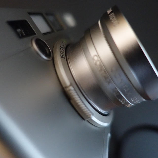 京セラ(キョウセラ)のコンタックス　CONTAX Tix  28mm F2.8 T* スマホ/家電/カメラのカメラ(フィルムカメラ)の商品写真
