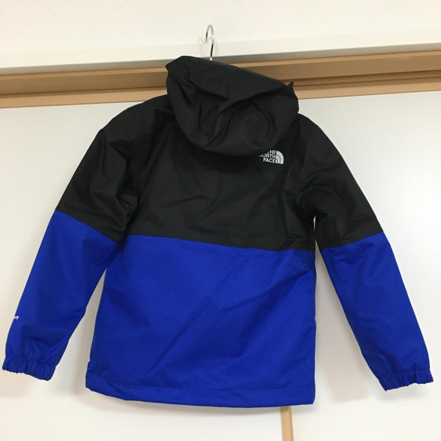 THE NORTH FACE(ザノースフェイス)の新品　ノースフェイス 3ウェイ　ジャケット　コート　フリース　XS キッズ/ベビー/マタニティのキッズ服男の子用(90cm~)(コート)の商品写真