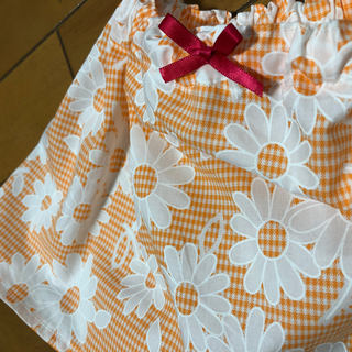 ハンドメイド⑥ オレンジ色　花柄スカート　100くらい(スカート)