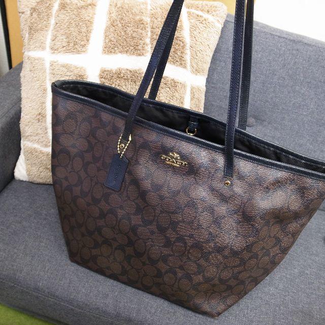 COACH - 正規品☆コーチ　シグネチャー　トートバッグ　ブラウン　バッグ　財布　小物