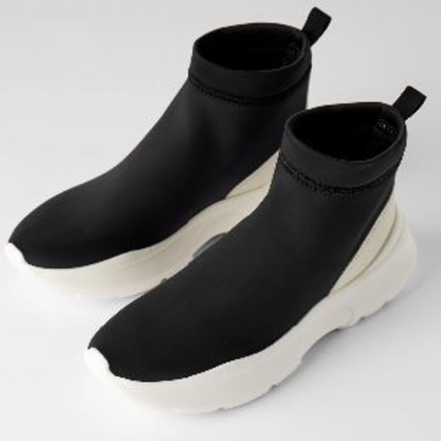 Balenciaga(バレンシアガ)の新品ZARAネオプレンアンクルスニーカーブーツ４１ メンズの靴/シューズ(ブーツ)の商品写真