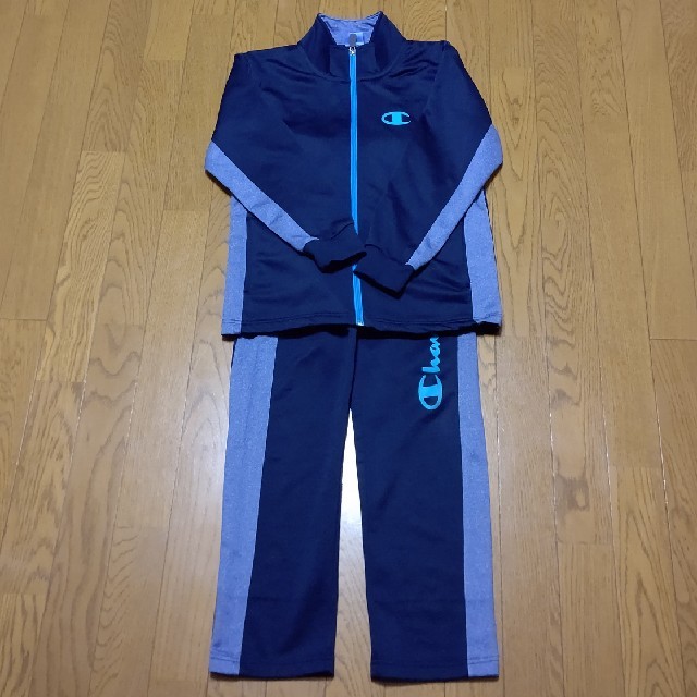 Champion(チャンピオン)のトレーニングウェア 男児 130cm キッズ/ベビー/マタニティのキッズ服男の子用(90cm~)(その他)の商品写真