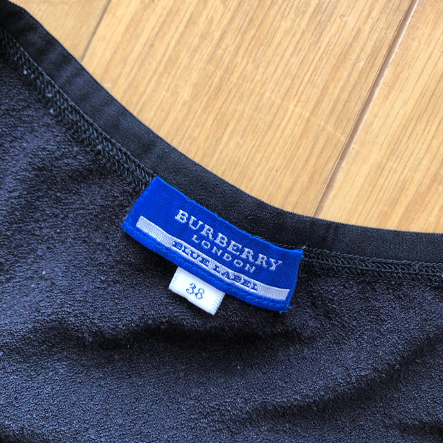 BURBERRY BLUE LABEL(バーバリーブルーレーベル)のバーバリーブルーレーベル　半袖カットソー　Tシャツ　38 レディースのトップス(カットソー(半袖/袖なし))の商品写真