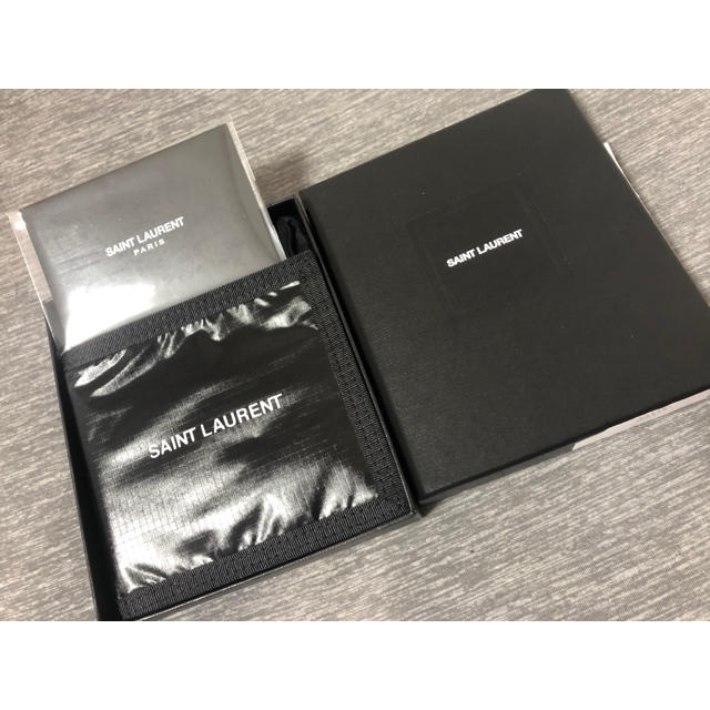 Saint Laurent(サンローラン)の★在庫処分セール★ 新品　サンローラン 財布　ブラック メンズのファッション小物(折り財布)の商品写真