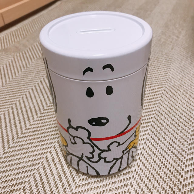 SNOOPY(スヌーピー)の【本日まで】USJ スヌーピー缶 エンタメ/ホビーのおもちゃ/ぬいぐるみ(キャラクターグッズ)の商品写真