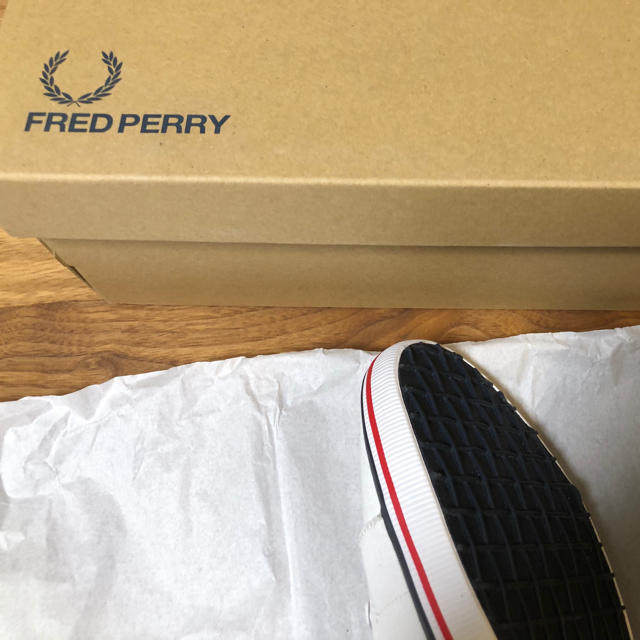 FRED PERRY(フレッドペリー)のFRED PERRY　ツイルシューズ WHITE（新品未使用） メンズの靴/シューズ(スニーカー)の商品写真
