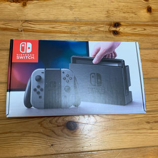 Nintendo Switch JOY-CON グレー 本体  (家庭用ゲーム機本体)