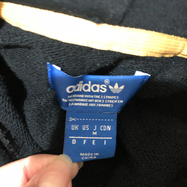 adidas(アディダス)のadidas パーカー メンズのトップス(パーカー)の商品写真