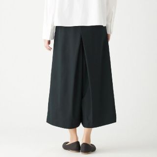 ムジルシリョウヒン(MUJI (無印良品))の【美品・完売】MUJI 無印良品 レディース はかまパンツ アンクル丈 黒 M(サルエルパンツ)