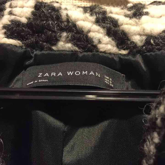 ZARA(ザラ)のZARA♡白黒ニットアウター レディースのジャケット/アウター(ノーカラージャケット)の商品写真