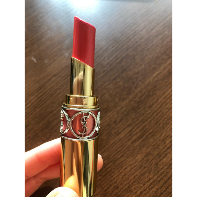 Saint Laurent(サンローラン)のイブサンローラン　口紅　15 コスメ/美容のベースメイク/化粧品(口紅)の商品写真