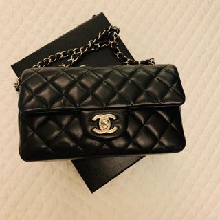 シャネル(CHANEL)のマトラッセ　CHANEL  ブラック　ラムスキン(ショルダーバッグ)