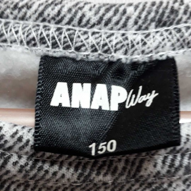 ANAP(アナップ)のアナップ　スウェットトレーナー キッズ/ベビー/マタニティのキッズ服女の子用(90cm~)(Tシャツ/カットソー)の商品写真