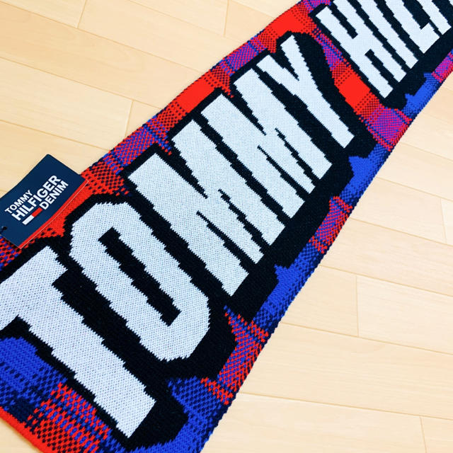 TOMMY HILFIGER(トミーヒルフィガー)の超レア品！★Tommy Hilfiget US限定発売ビッグロゴロングマフラー メンズのファッション小物(マフラー)の商品写真