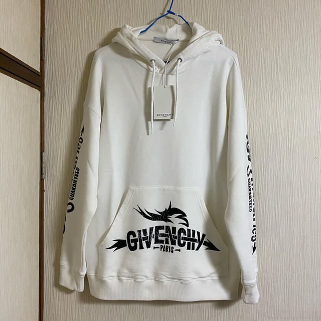 新品 GIVENCHY パーカー