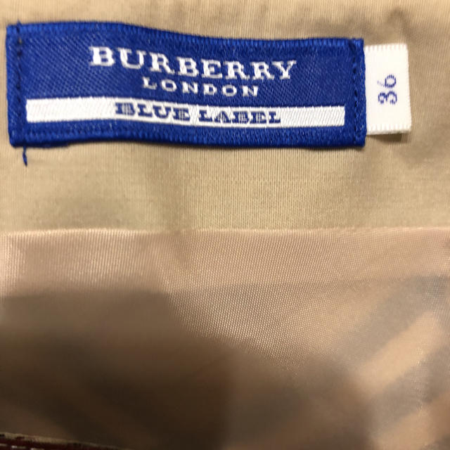 BURBERRY BLUE LABEL(バーバリーブルーレーベル)のブルーレーベル　ミニスカート　36 レディースのスカート(ミニスカート)の商品写真