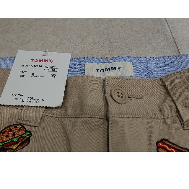 TOMMY(トミー)の♡︎タグ付♡︎新品♡︎TOMMY トミー ハーフパンツ ハンバーガー柄 メンズのパンツ(ショートパンツ)の商品写真