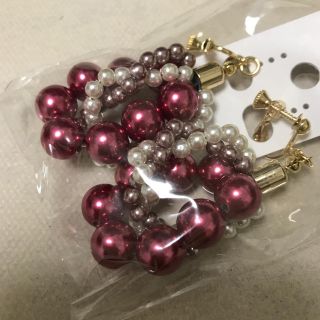 メルロー(merlot)の新品未使用♡メルロープラス♡イヤリング(イヤリング)