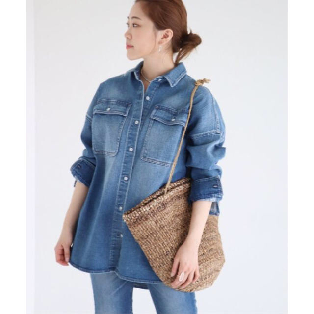 Plage(プラージュ)のPlage  Healthy denimSUPER BIG シャツ レディースのトップス(シャツ/ブラウス(長袖/七分))の商品写真