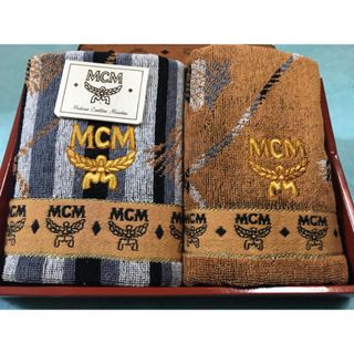 エムシーエム(MCM)の★☆新品・値下げ‼︎☆ MCM タオル2枚セット①  ※箱のダメージあり★(タオル/バス用品)