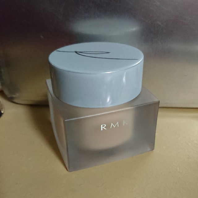 RMK(アールエムケー)のRMK クリーミィファンデーション 102 コスメ/美容のベースメイク/化粧品(ファンデーション)の商品写真