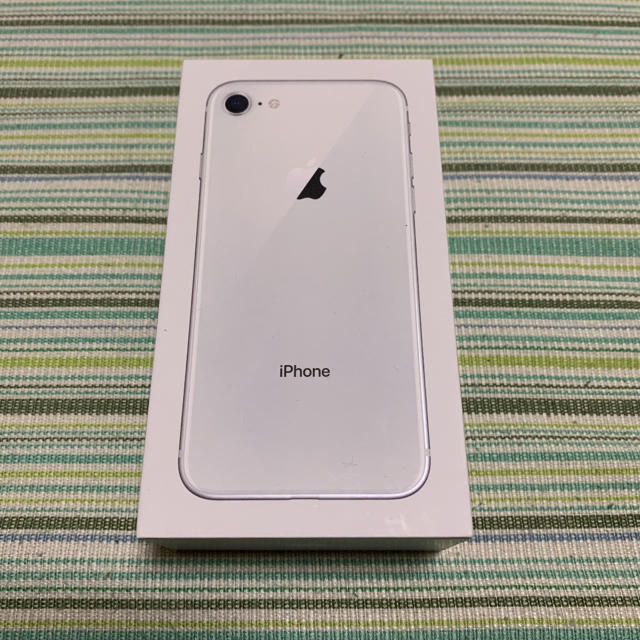 新品未使用　iPhone8 64GB  シルバー