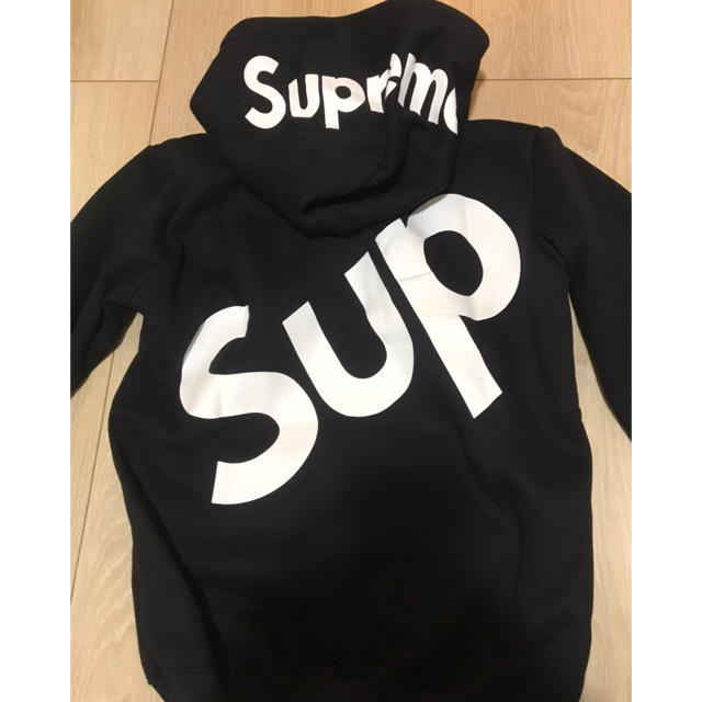 supreme ビッグロゴ　フーディー