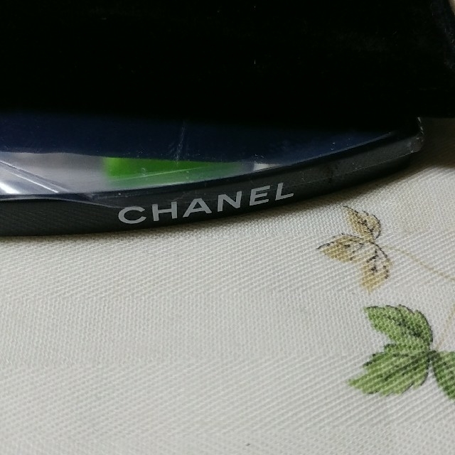 CHANEL(シャネル)のCHANEL シャネル　鏡　ミラー レディースのファッション小物(ミラー)の商品写真