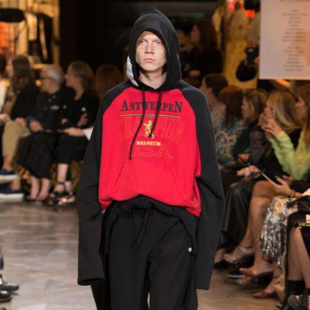 vetements champion コラボパーカー