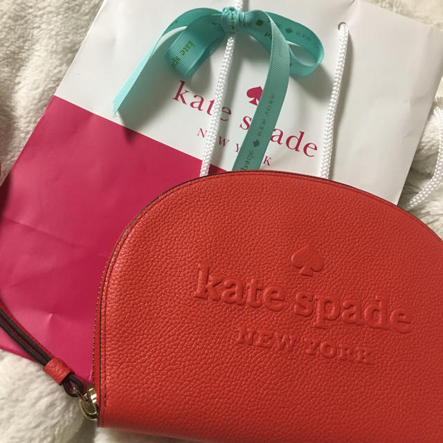 kate spade new york(ケイトスペードニューヨーク)のkate spead ポーチ レッド レディースのファッション小物(ポーチ)の商品写真