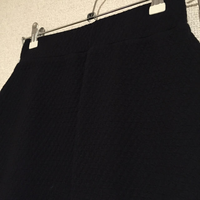 SLY(スライ)の未使用SLYセットアップ黒Mオトナ女子 レディースのスカート(ひざ丈スカート)の商品写真