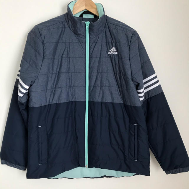 adidas(アディダス)の中綿ジャケット キッズ/ベビー/マタニティのキッズ服男の子用(90cm~)(ジャケット/上着)の商品写真