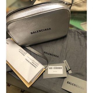 バレンシアガバッグ(BALENCIAGA BAG)のカメラバッグ　本当に最終値下げ(ショルダーバッグ)