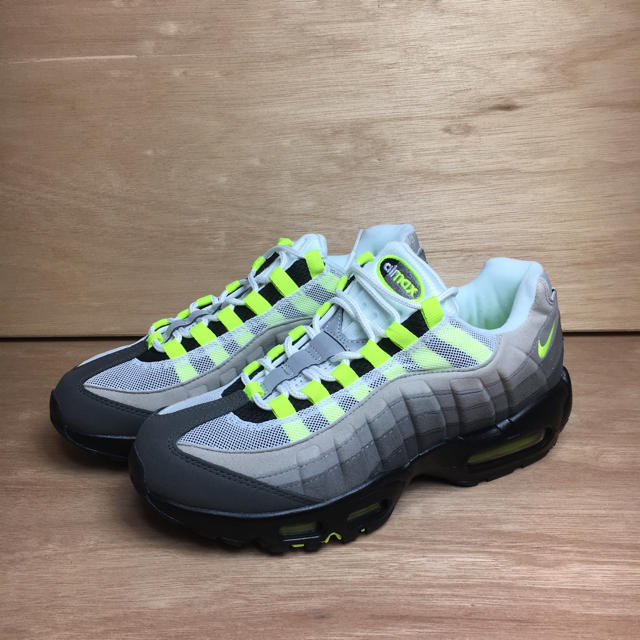 NIKE(ナイキ)の【NIKE】AIR MAX95 OG☆送料無料☆ メンズの靴/シューズ(スニーカー)の商品写真