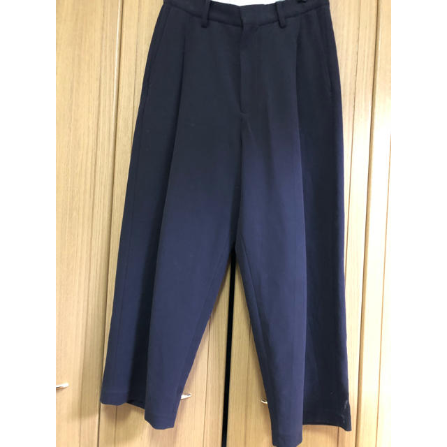 SUNSEA(サンシー)のuru 18aw 1tuck pants メンズのパンツ(スラックス)の商品写真