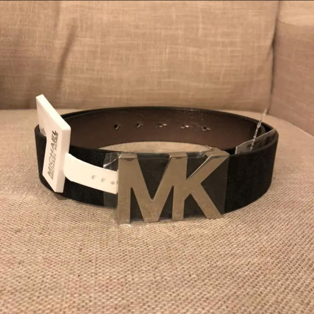Michael Kors(マイケルコース)のマイケルコース　バックルベルト　新品未使用　Sサイズ レディースのファッション小物(ベルト)の商品写真
