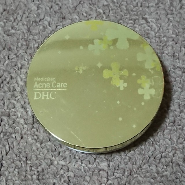 DHC(ディーエイチシー)のDHC 薬用アクネケア　パウダリーファンデーション コスメ/美容のベースメイク/化粧品(ファンデーション)の商品写真