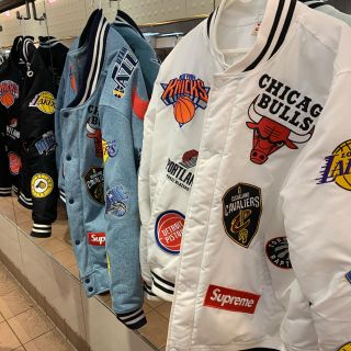 シュプリーム(Supreme)のNBA専用(スタジャン)