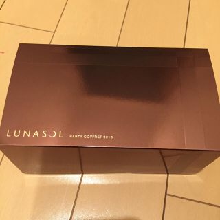 ルナソル(LUNASOL)のルナソル パーティーコフレ クリスマス(コフレ/メイクアップセット)