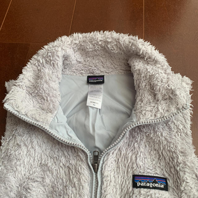 patagonia(パタゴニア)のパタゴニアホワイト☆フリースベスト！オシャレ レディースのトップス(ベスト/ジレ)の商品写真