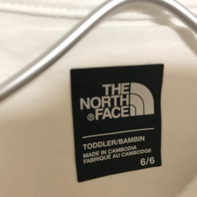 THE NORTH FACE(ザノースフェイス)の【新品】THE NORTH FACE ノースフェイス キッズTシャツ キッズ/ベビー/マタニティのキッズ服男の子用(90cm~)(Tシャツ/カットソー)の商品写真