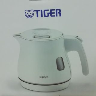 タイガー(TIGER)の【新品未使用】タイガー　電子ケトル　PCM-A060(電気ケトル)