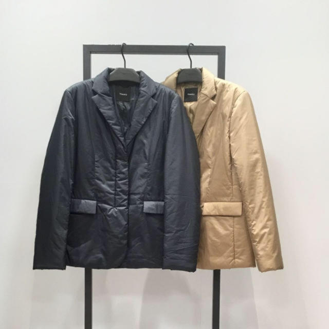 theory(セオリー)のTheory 18AW テーラード型ダウンジャケット ベージュ レディースのジャケット/アウター(ダウンジャケット)の商品写真